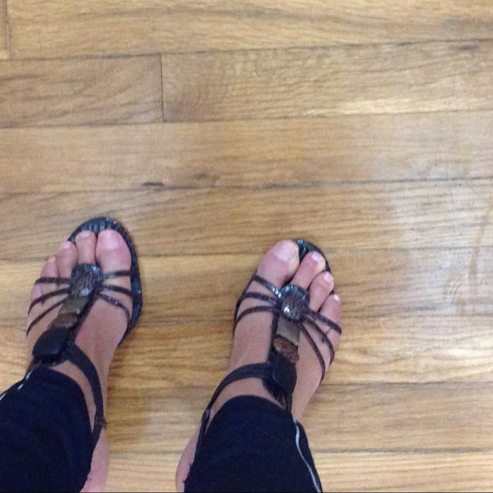 Sandals - Picture 2 of 8